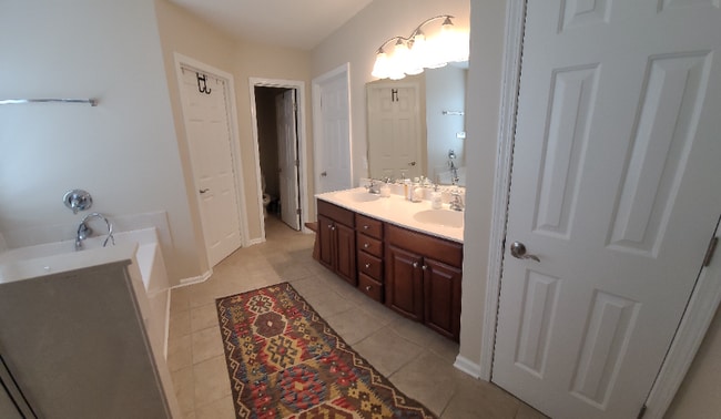 Photo - 2 Dansford Ln