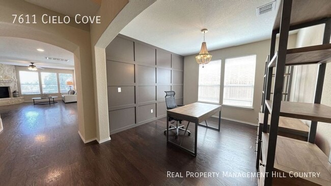 Photo - 7611 Cielo Cove