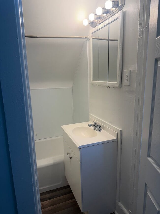 Photo - 1724 N 24th St Unidad 1724C