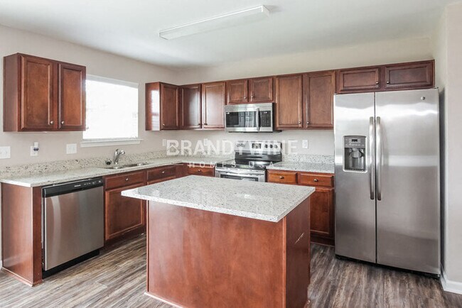 Photo - 1713 Eastway Dr