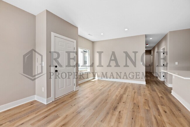 Photo - 1608 S Limuel Cir