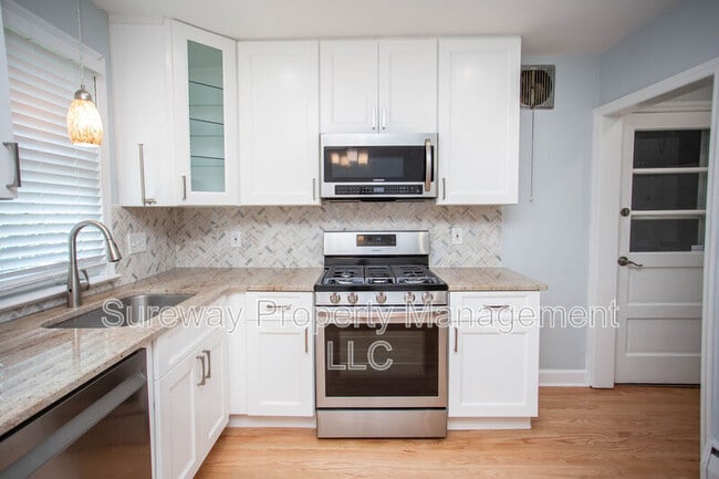 Photo - 196 Munger Ave