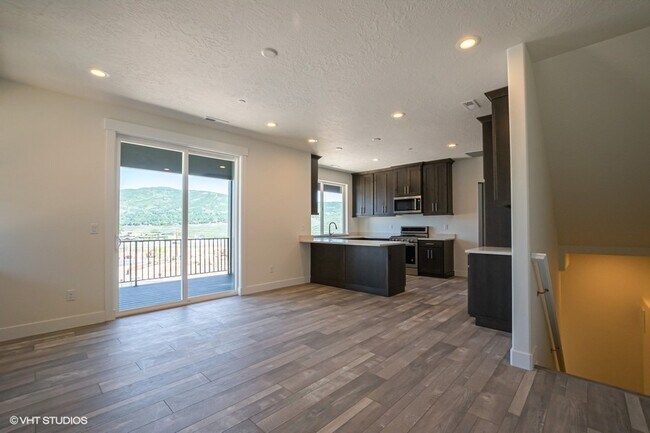 3208 Quarry Springs Dr