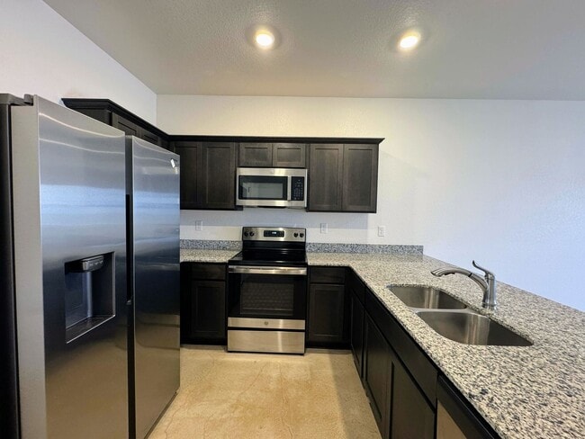 Photo - 1206 Lehmann Dr Unidad B