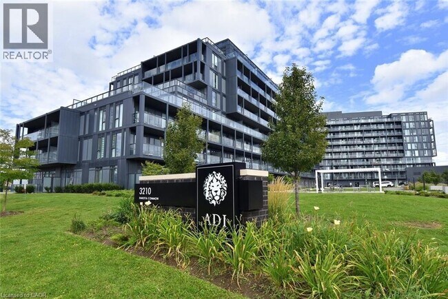 Photo - 3200 Dakota Cmn Unité B1006