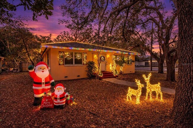 Building Photo - 2201 Park St N