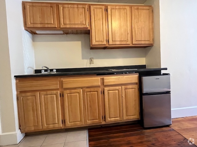 Building Photo - 478 Beacon St Rental
