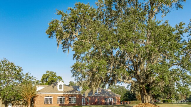 Villas of Hickory Hills