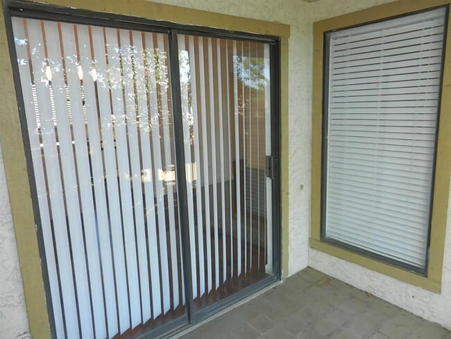 Building Photo - 10075 Westpark Dr Unit 95