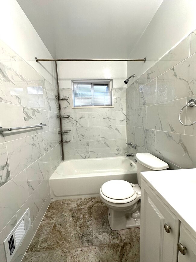 Photo - 23085 Columbus Ave