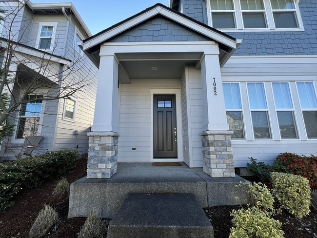 Photo - 3-Bedroom Home in Reed’s Crossing with Luxurious Primary Suite & Open Floor Plan, Fireplace, Wash...