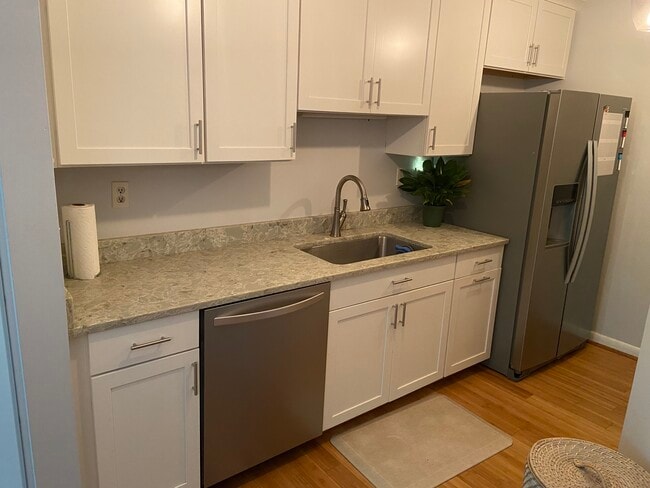 Photo - 1286 Clifden Grn Unit 1286