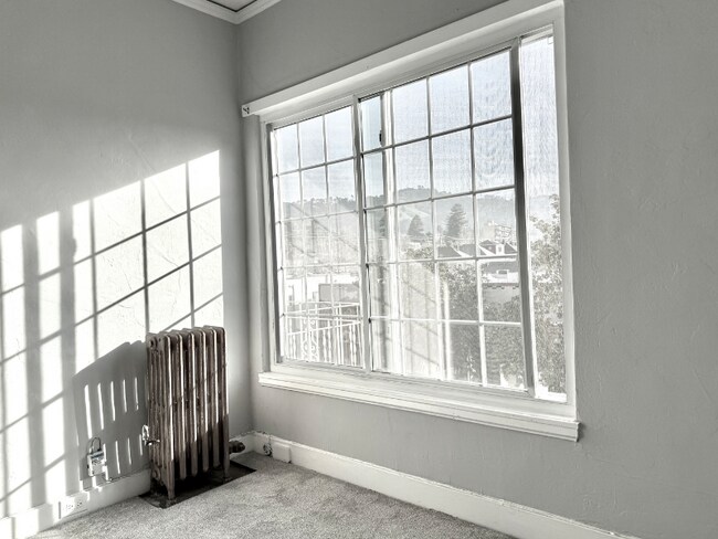 Photo - 2818 Telegraph Ave Unidad 36