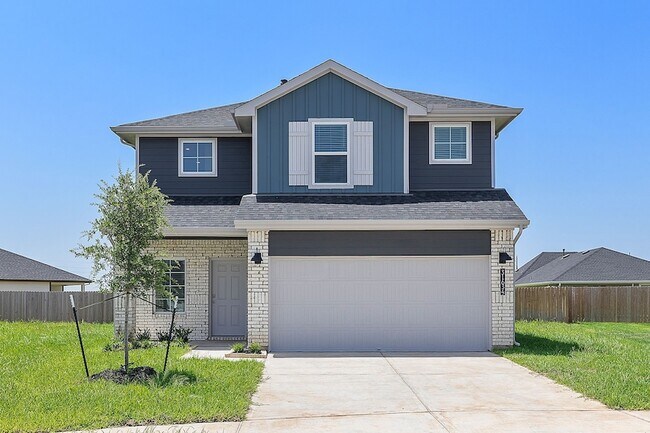 Photo - 31634 Whittis Hl Wy