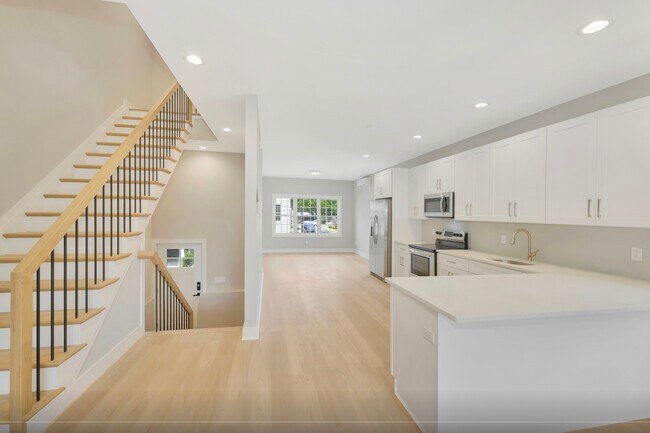 Photo - 1 Wallace Ct Townhome