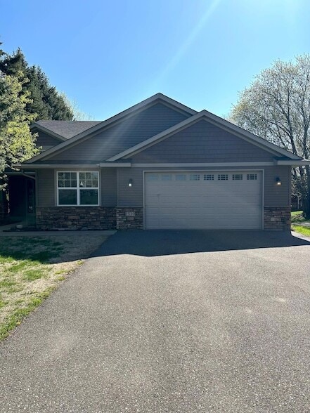 Photo - 1539 Hydram Ave N