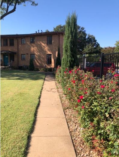 Photo - 3701 Southmoor Ln