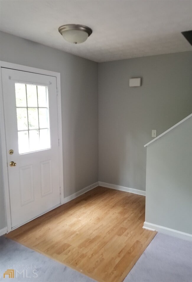 Photo - 7190 Gotland St