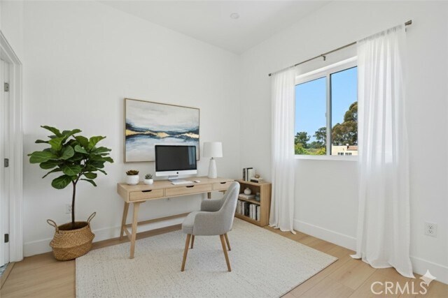 Photo - 2637 S Garth Ave