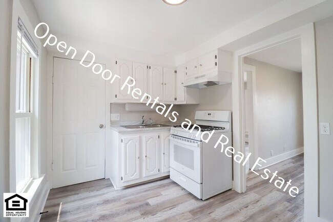 Photo - 1918 Riedmiller Ave Unidad Apt 3