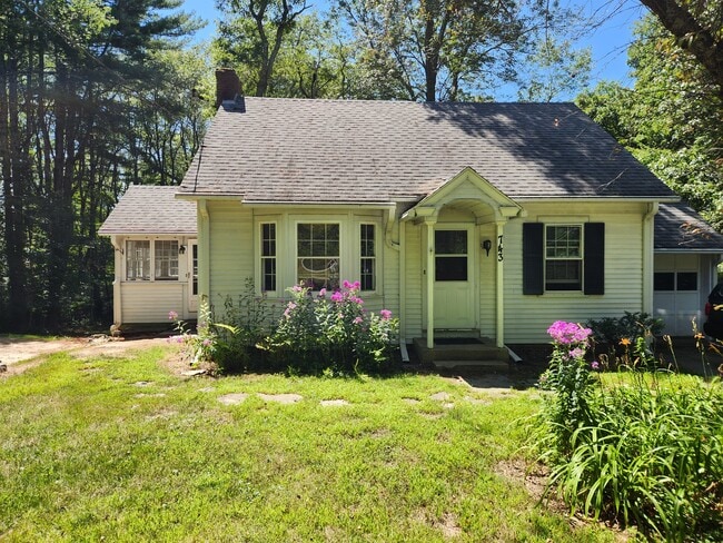 Building Photo - 743 Storrs Rd Rental