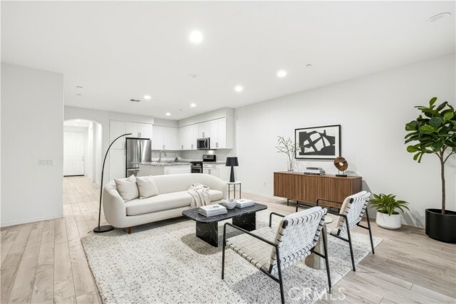 Building Photo - 4722 E Washington Ave