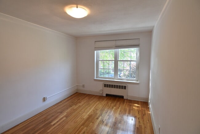 Photo - 23 Englewood Ave Apartments