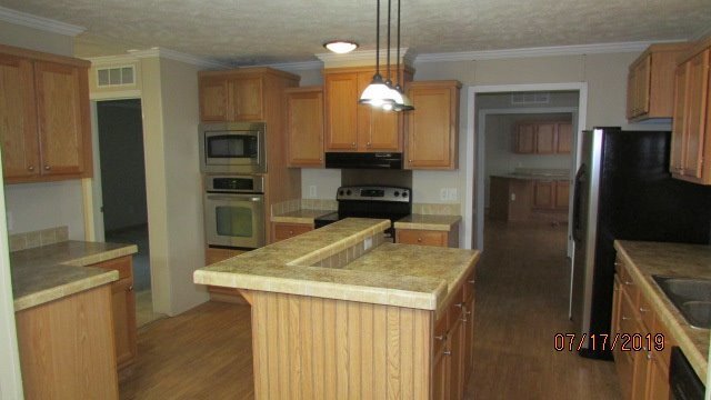 Photo - 120 Jessica Ln