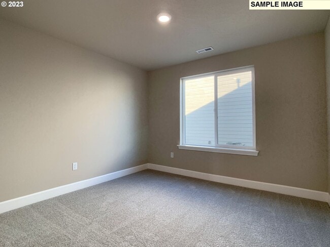 Photo - A Must see Hermiston Home!!