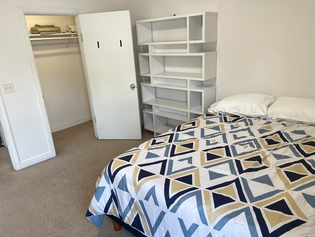 Photo - 1420 E Cherry St Unit CH 4