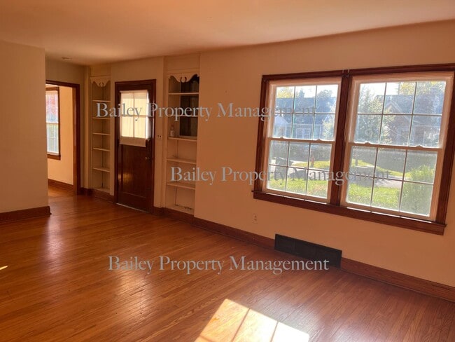 Photo - 3007 Dartmouth Ave