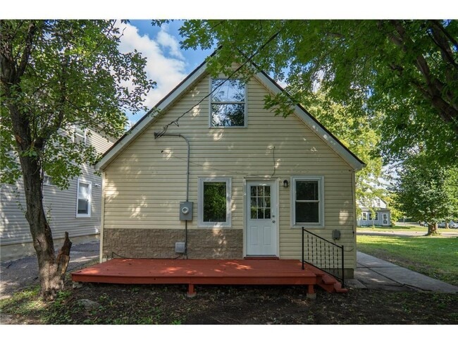 Photo - 1183 Edgerton St