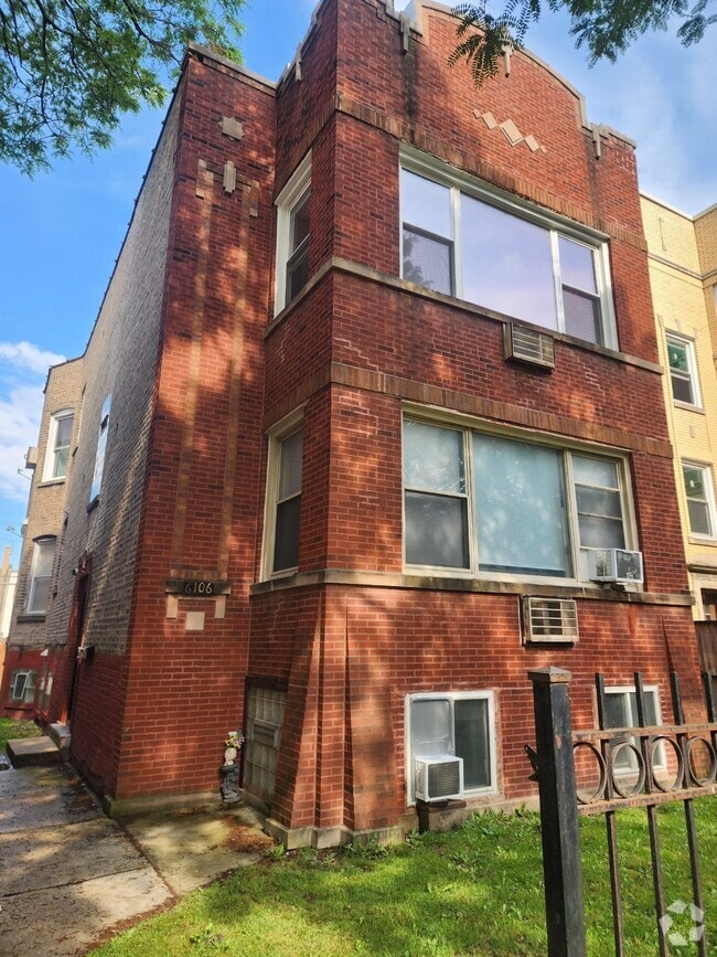 Building Photo - 6106 N Washtenaw Ave Rental