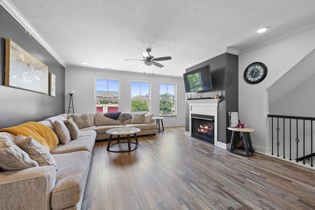 Photo - 1436 Indianola Ave