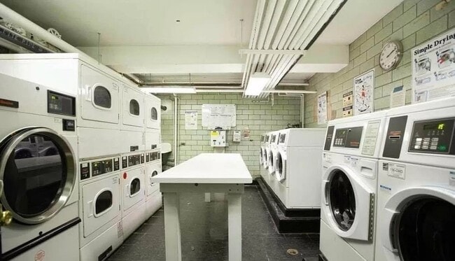 Photo - 165 E 35th St Unit 6H