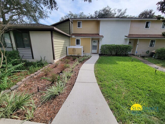 Stunning Townhouse in the Heart of Destin! - Stunning Townhouse in the Heart of Destin!