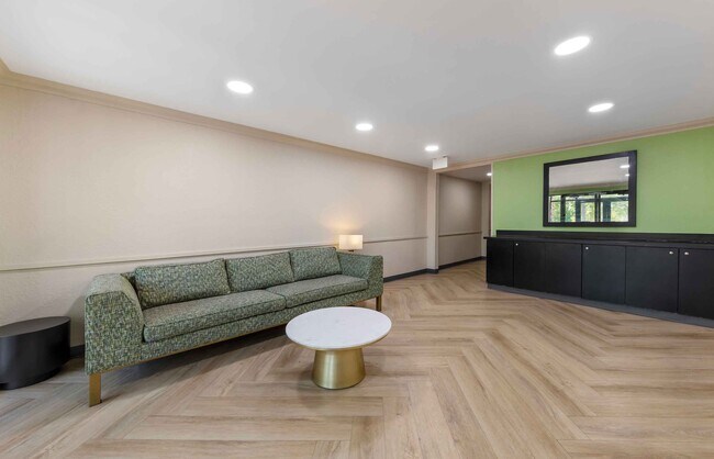 Furnished Studio-Fort Lauderdale - Cypress Creek - NW 6th Way