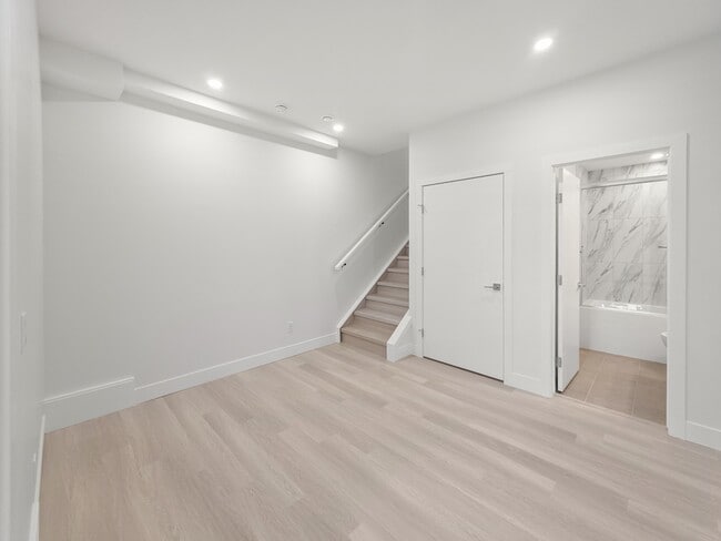 Photo - 7412-7434 34 Ave NW