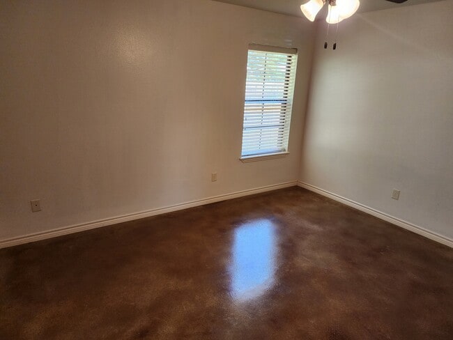 Photo - 13372 Country Meadow Ln