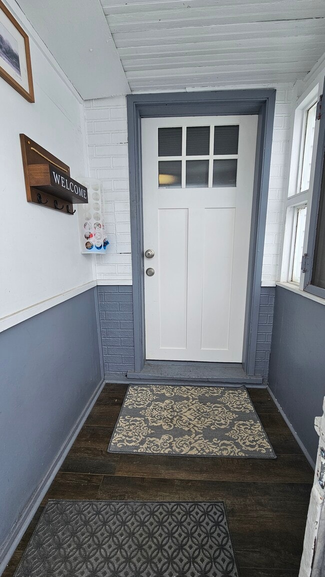 Photo - 5320 Northrup Ave