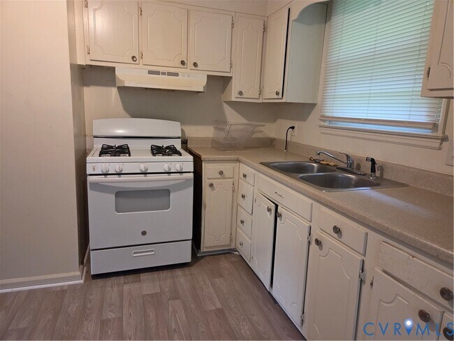 424 Round Top Ave