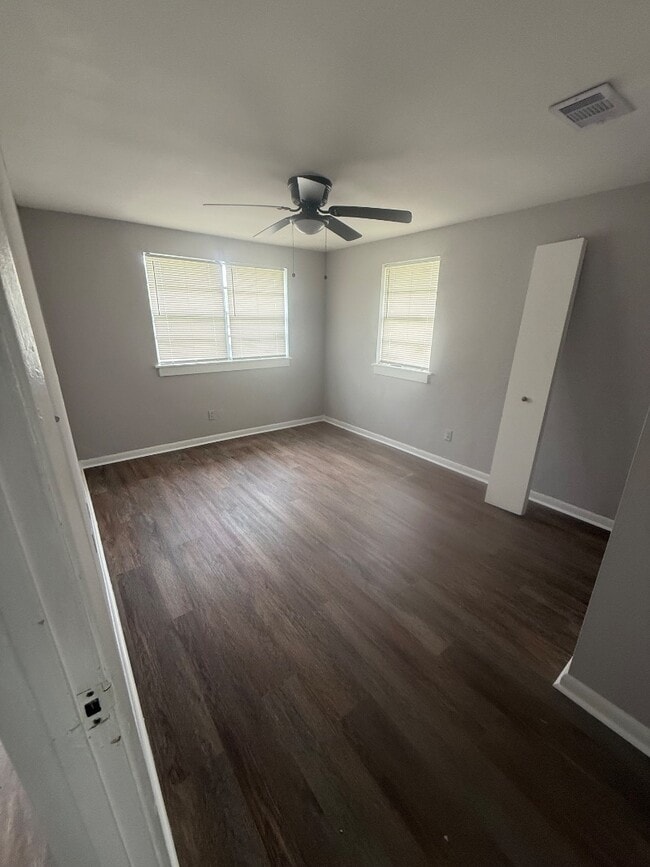 2107 Augusta Ave