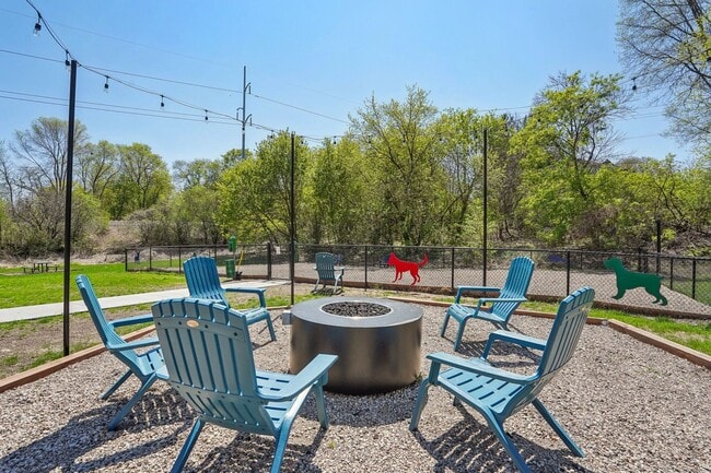 Photo - Park West Apartments