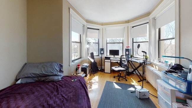 Building Photo - 60 Charlesgate E Unit 118