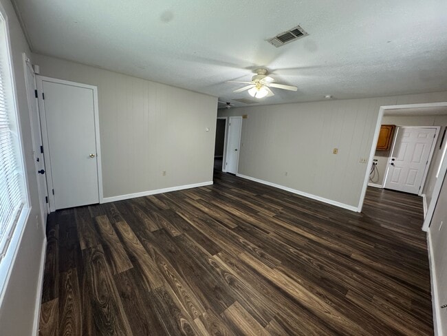 Photo - 101 Dorman Ave