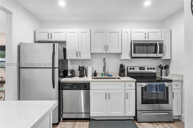 1521 NE 118th St Unit 1