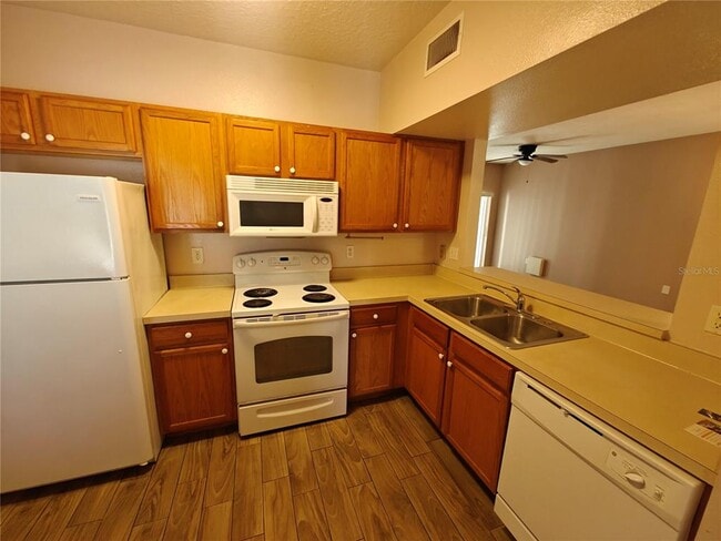 Photo - 6022 Portsdale Pl Unit 102