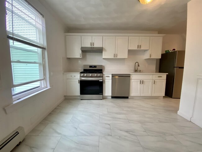 Photo - 66 Elm St Unit 1