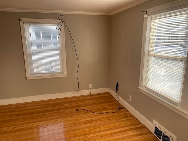 Photo - 108 Chittick Rd Unit 2