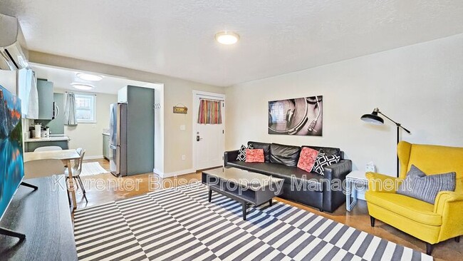Photo - 1017 W Sherman St